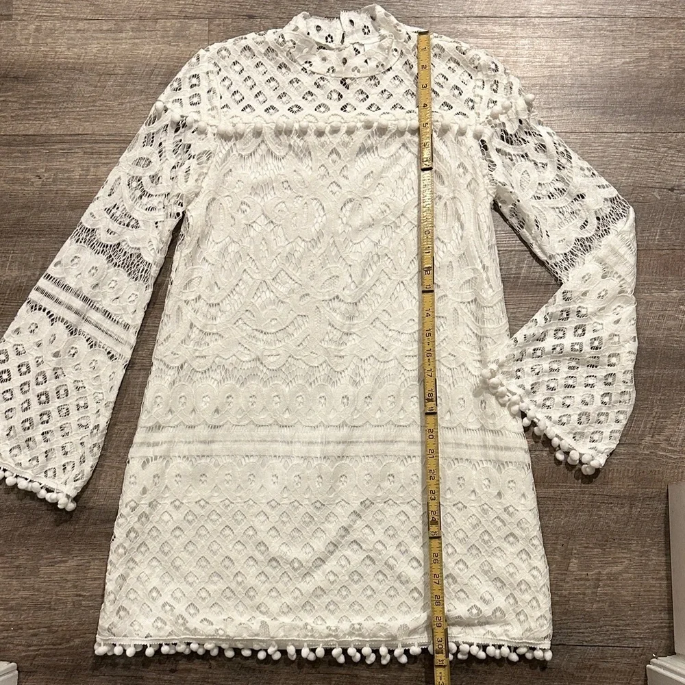 White Lace shift mini Dress with pompom ricrac details size small - Picture 8 of 13